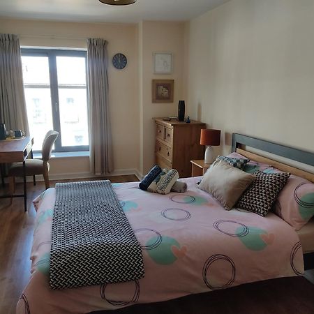 Swallows Nest - Spacious Bright Double Bedroom With Ensuite Bathroom ดับลิน ภายนอก รูปภาพ